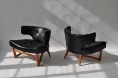 Adrian Pearsall Pair of Adrian Pearsall Lounge Chairs - 119220