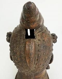 African Bronze Tribal Style Bust from Cameroon 20th Century Great Patina - 4117244
