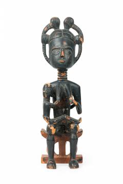 African Ghana 20th Century Carved Wood Akan Seated Mother and Child - 4661840