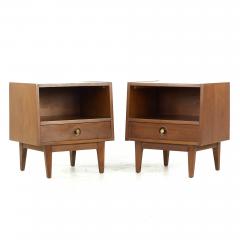 Albert Parvin Albert Parvin for American of Martinsville Walnut and Brass Nightstands Pair - 3688714