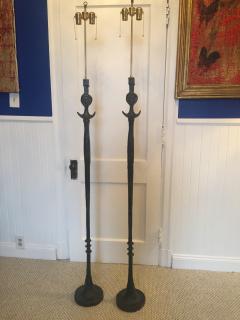 Alberto Giacometti SUPERB PAIR OF BRONZE FLOOR LAMPS IN THE MANNER OF GIACOMETTI - 724936