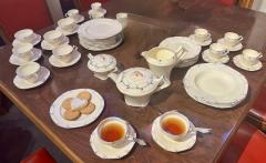 Alfred Meakin English Art Deco China Dinnerware by Alfred Meakin - 4312953