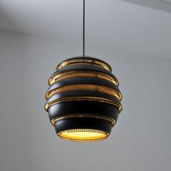 Alvar Aalto Alvar Aalto A332 Beehive Pendant in Brass Black Valaistusty Finland 1950s - 4637321
