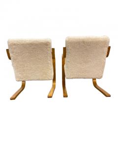 Alvar Aalto Alvar Aalto Pair of Sheepskin Paded Cantilever Armchairs Model 402 Artek 1950s - 3959003