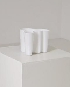 Alvar Aalto Iconic Alvar Aalto Savoy Vase Model 3030 in Opaline White Iittala 1960s - 4761758
