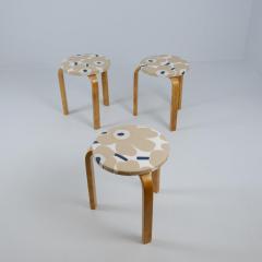 Alvar Aalto Set of 3 Alvar Aalto Stackable Stools Model 60 Marimekko Fabric Artek 1940s - 4248974