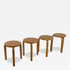 Alvar Aalto Set of 4 Alvar Aalto Stackable 3 Legged Stools Model 60 in Brich Artek 1930s - 4358411