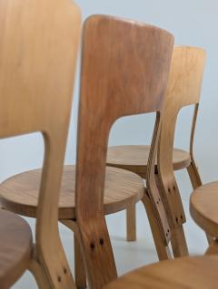 Alvar Aalto Set of Six Alvar Aalto Model 66 Chairs in Birch Artek 1950s - 4789598