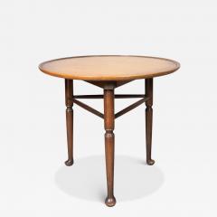 American Aesthetic Mahogany End Table - 4760592