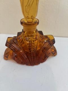 American Art Deco amber cut glass perfume bottle - 4673310