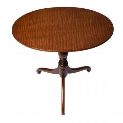 American Cherry Hepplewhite Candle Stand 1800 - 2329308