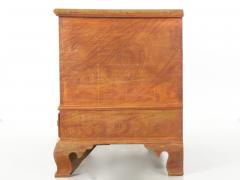 American Chippendale Red Faux Grain Painted Blanket Chest of Drawers circa 1800 - 986392