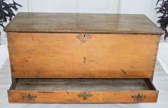 American Dovetailed Blanket Chest - 1940003