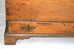 American Dovetailed Blanket Chest - 1940004
