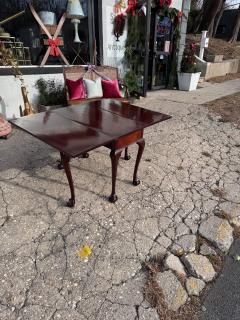 American Mahogany Drop Leaf table - 4190635