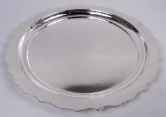 American Modern Georgian Sterling Silver Piecrust Tray - 4190228
