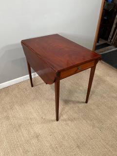 American Pembroke table - 2768695