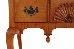 American Queen Anne Style Tiger Maple Lowboy Chest of Drawers - 719369