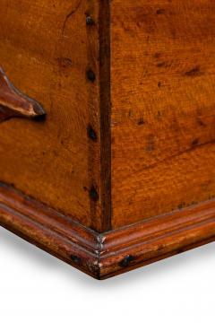 American Victorian Country style Brown Wooden Box - 4674548
