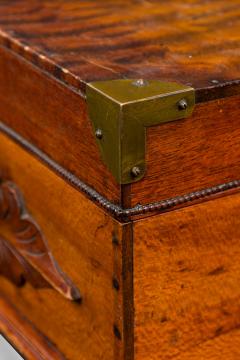 American Victorian Country style Brown Wooden Box - 4674551
