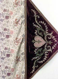 American Victorian Purple Velvet Floral Table Cover - 4200879