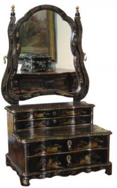 An 18th Century English Black and Gold Chinoiserie Adjustable Vanity Mirror - 3340559