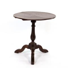 An 18th Century Oak Tilt Top Tripod Table English circa 1770  - 2965849