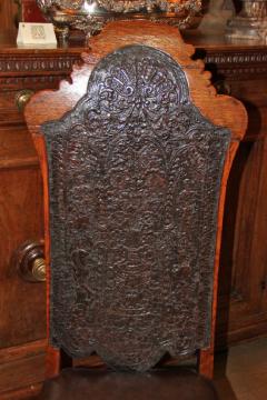 An 18th Century Portuguese Oak Chair - 3554736