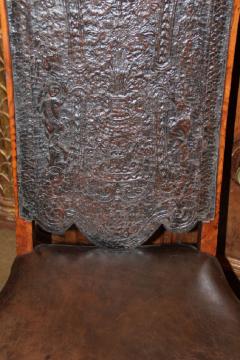 An 18th Century Portuguese Oak Chair - 3554746