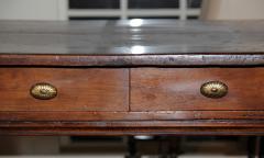 An 18th Century Tuscan Walnut Library Table - 3656716