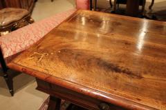 An 18th Century Tuscan Walnut and Satinwood Inlay Partner s Desk - 3749380