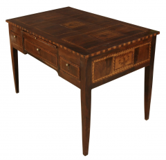 An 19th Century Italian Desk with Beautiful Detail - 3543155