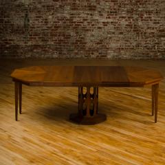 An American Walter Wabash dining room table with three original leaves - 1739183