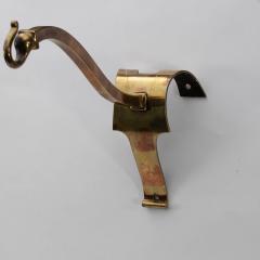 An Arts Crafts Brass Picture Rail Wall Light - 4192723