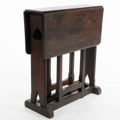 An Arts Crafts Cotswold Style Oak Gate Leg Drop Leaf Tea or Side Table - 4192760