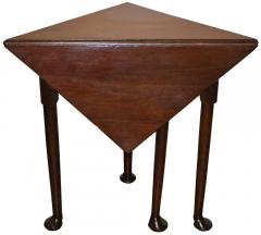 An Early 18th Century Queen Anne Well Patinated Oak Envelope Table - 3399744