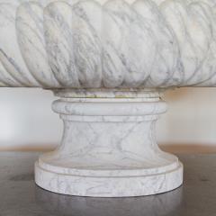 An Early 18th Century White Marble Wine Cooler of Grand Proportions - 3104040