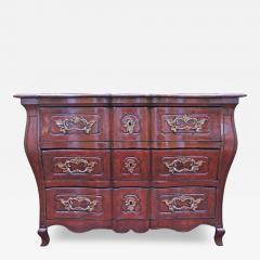 An Elegant 18th Century French Louis XV Walnut Commode - 3621389