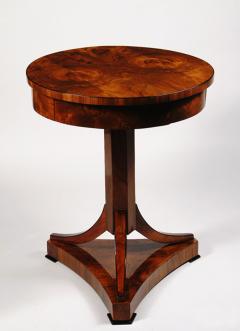 An Elegant Biedermeier Occasional Table - 457717