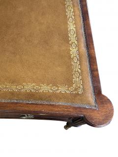 An English George III style mahogany concave writing desk - 2808642