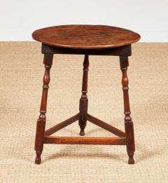 An English Oak Cottage Table - 4443885