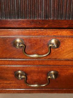 An Exceptionally Rare 18th Century French Louis XV Walnut Tombeau Commode - 3268282