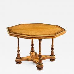 An Hungarian ash centre table - 986740