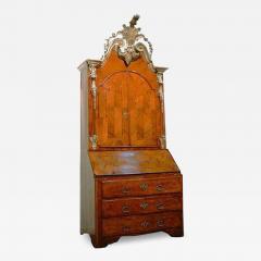 An Important 18th Century Walnut Marquetry - 3518671