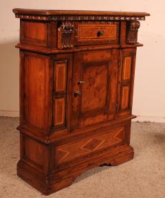 An Italian Walnut Oratory 17th Century - 3163446