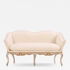 An Italian painted and carved settee 18th C in recent fabric  - 4234948