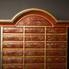 An antique chinoiserie lacquer storage cabinet on carved giltwood stand - 2033531