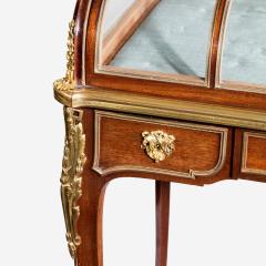 An attractive and unusual Napoleon III mahogany display table - 746298