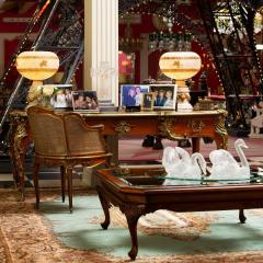 An outstanding Louis XV style mahogany bureau plat - 2403137