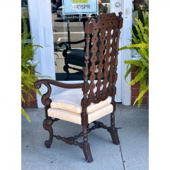 Antique 17th C William Walnut Walnut Arm Chair - 3616539